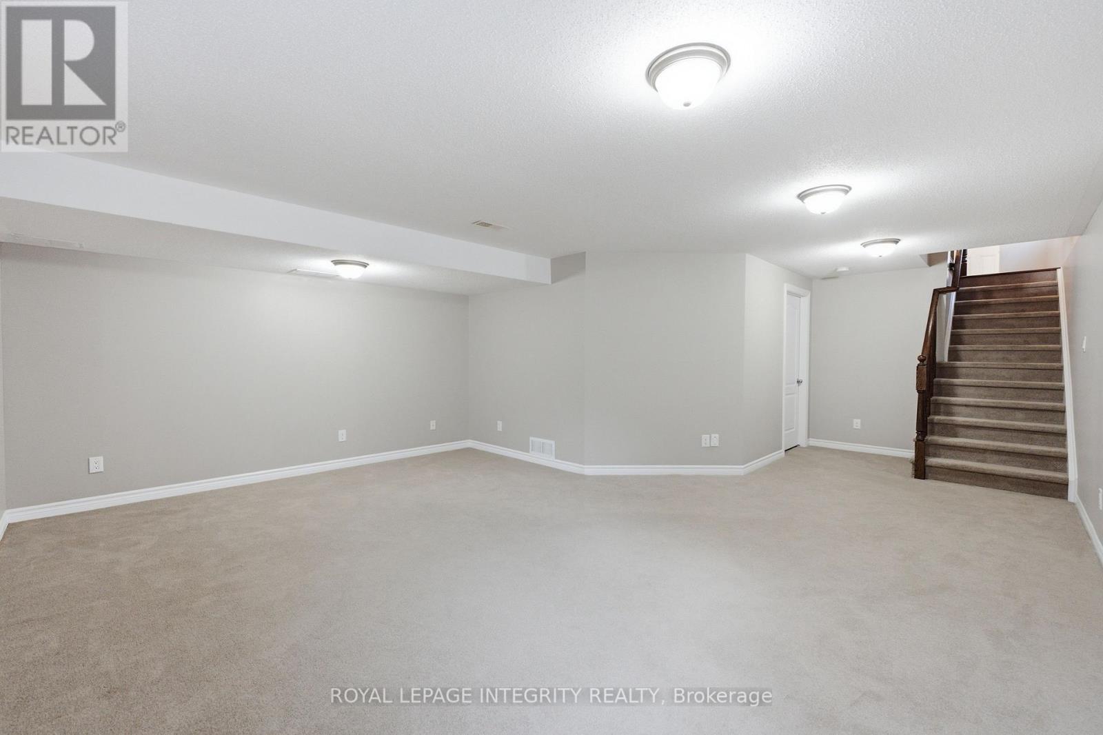 3 Bed, 3 Bath House for Sale in Ottawa – 661 WILLOWMERE WAY, Ottawa – MLS# X13739046 - Image 17