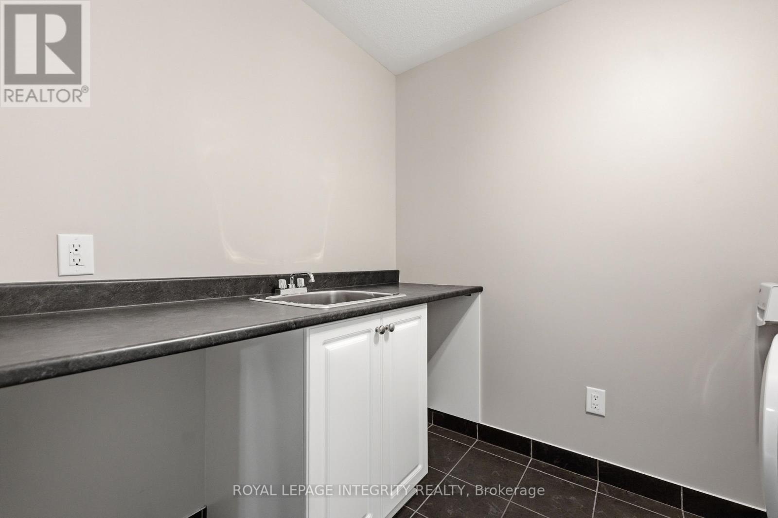3 Bed, 3 Bath House for Sale in Ottawa – 661 WILLOWMERE WAY, Ottawa – MLS# X13739046 - Image 30