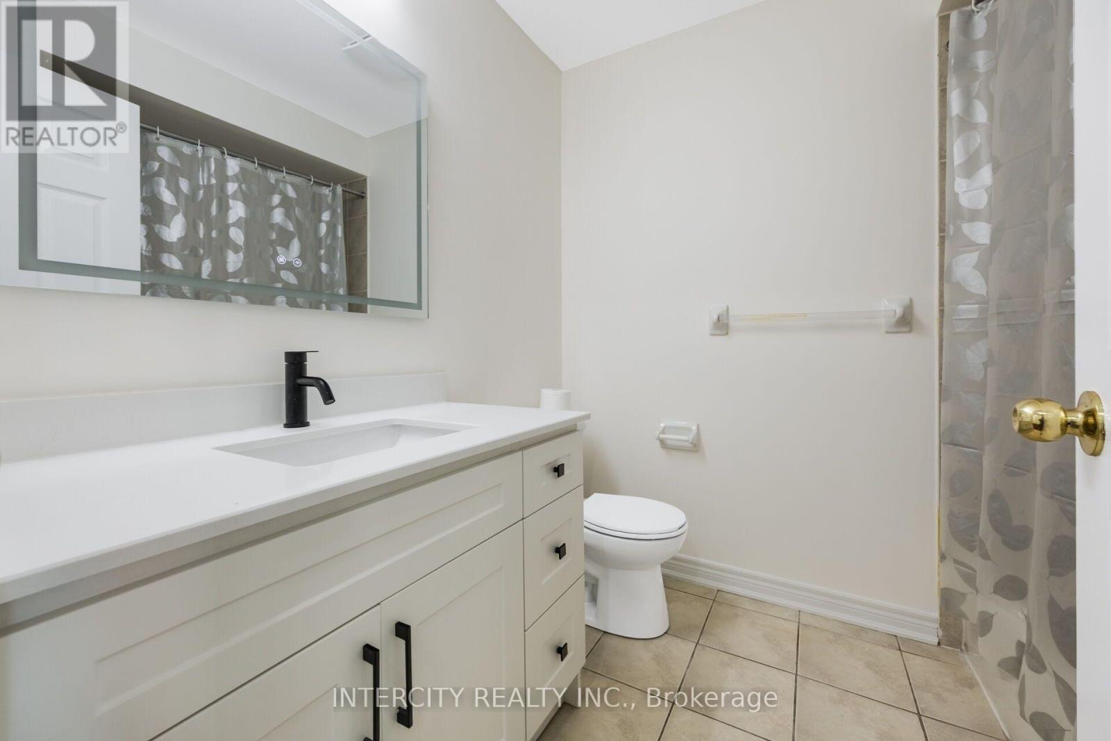 50 ROYAL VISTA ROAD - 46