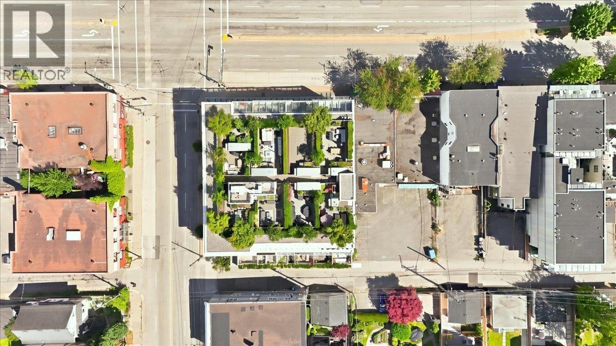 706 BROADWAY, Vancouver, British Columbia, V5T1X9, Vancouver, British Columbia — photo 4 of 5
