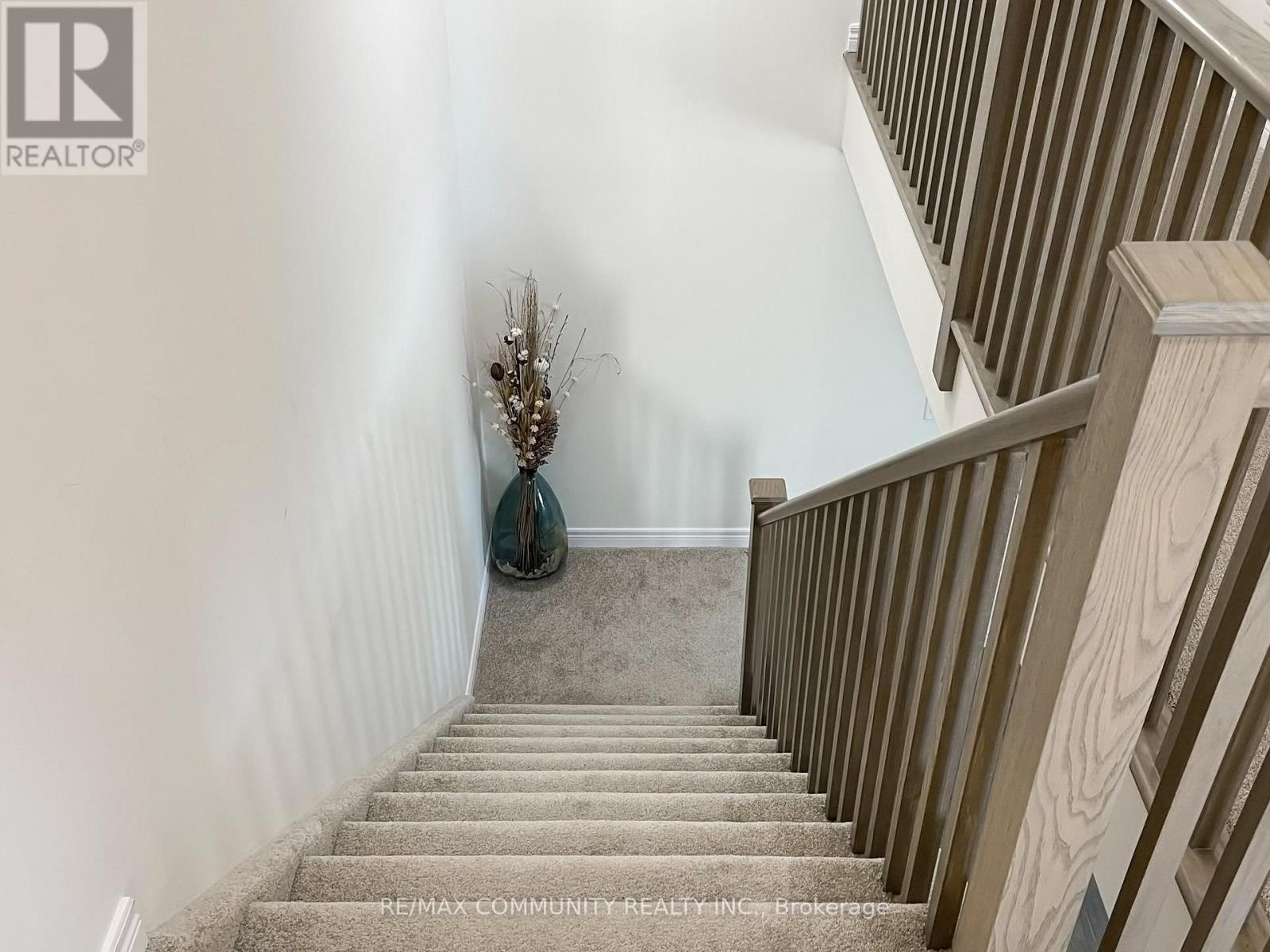 90 KEELER COURT - 25