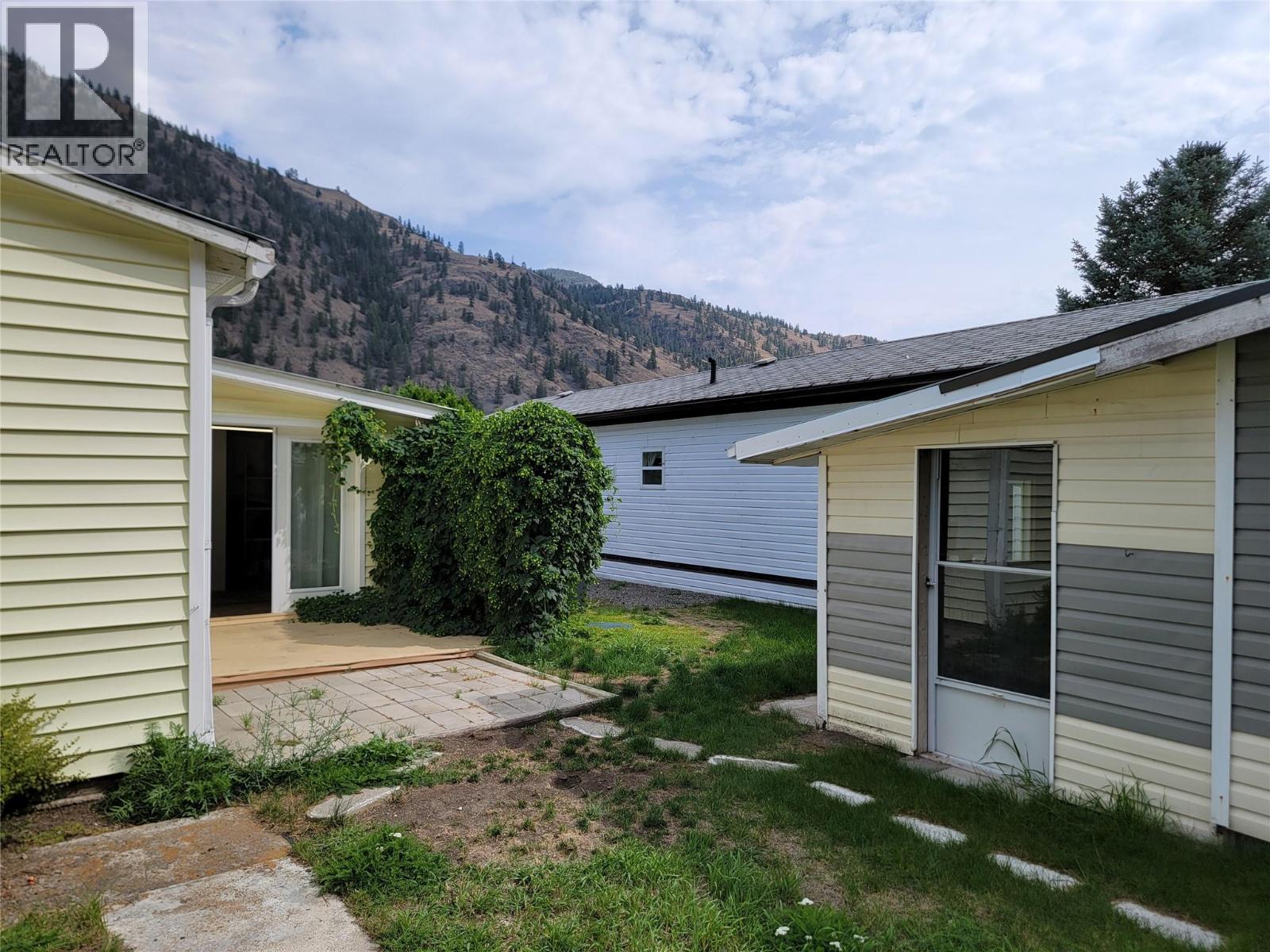 1292 Highway 3A Unit# 9, Keremeos