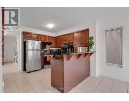 Kitchen - 7419 Black Walnut Trail, Mississauga, ON L5N8A4 Photo 10