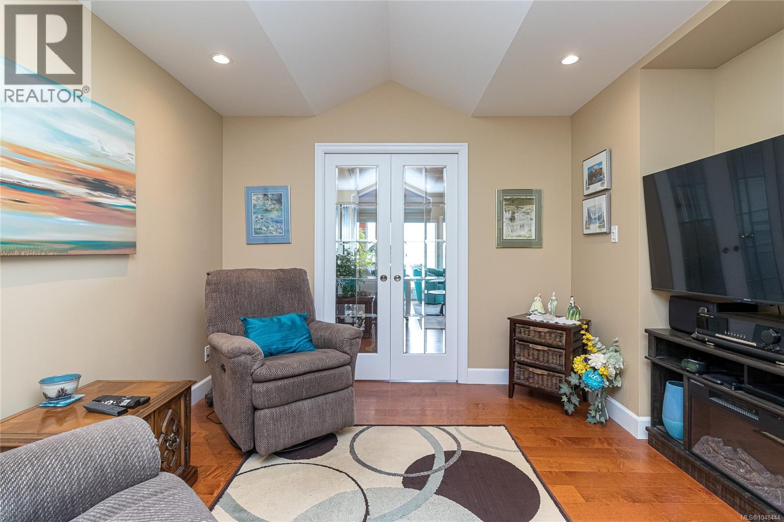  498 Seaview Way, Cobble Hill