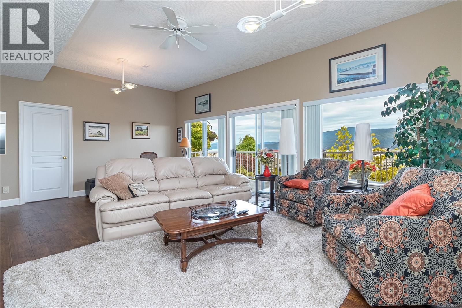  498 Seaview Way, Cobble Hill
