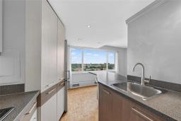 10h 300 Roslyn Road, Winnipeg, MB R3L0H4 Photo 12