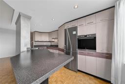 10h 300 Roslyn Road, Winnipeg, MB R3L0H4 Photo 7