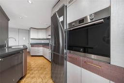 10h 300 Roslyn Road, Winnipeg, MB R3L0H4 Photo 8