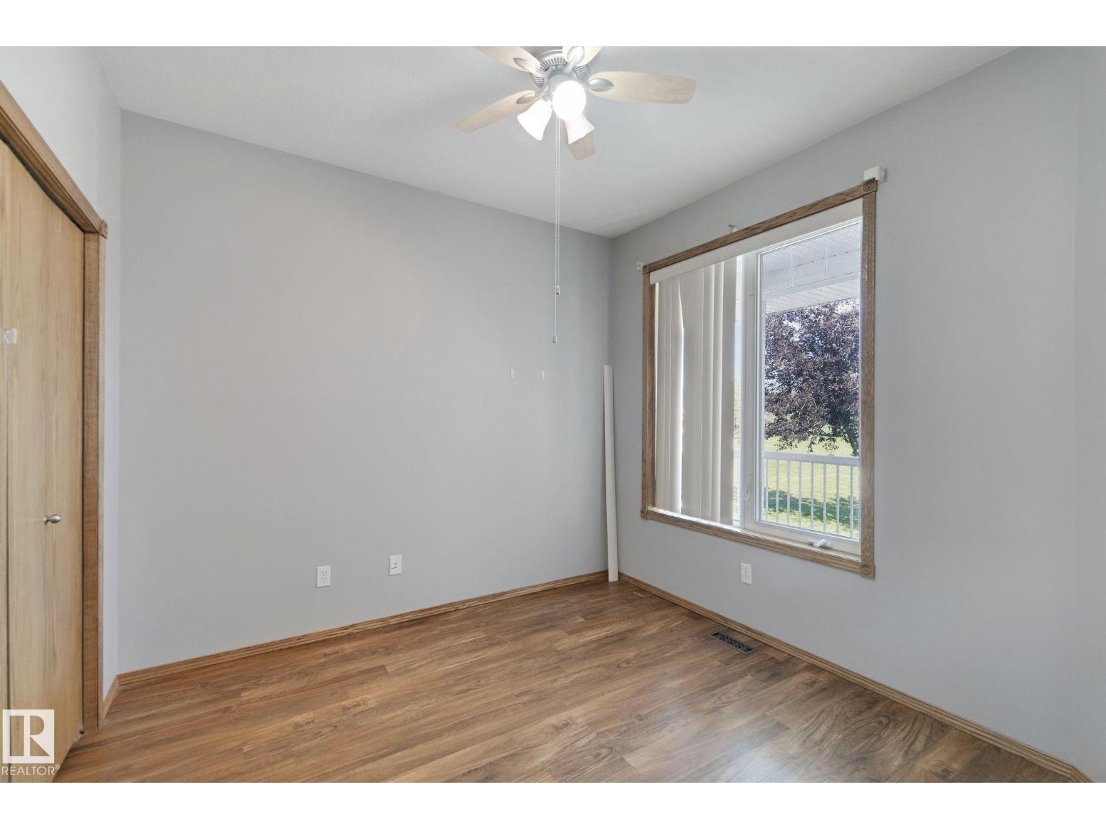 #2 9 Deer Park DR S - 19