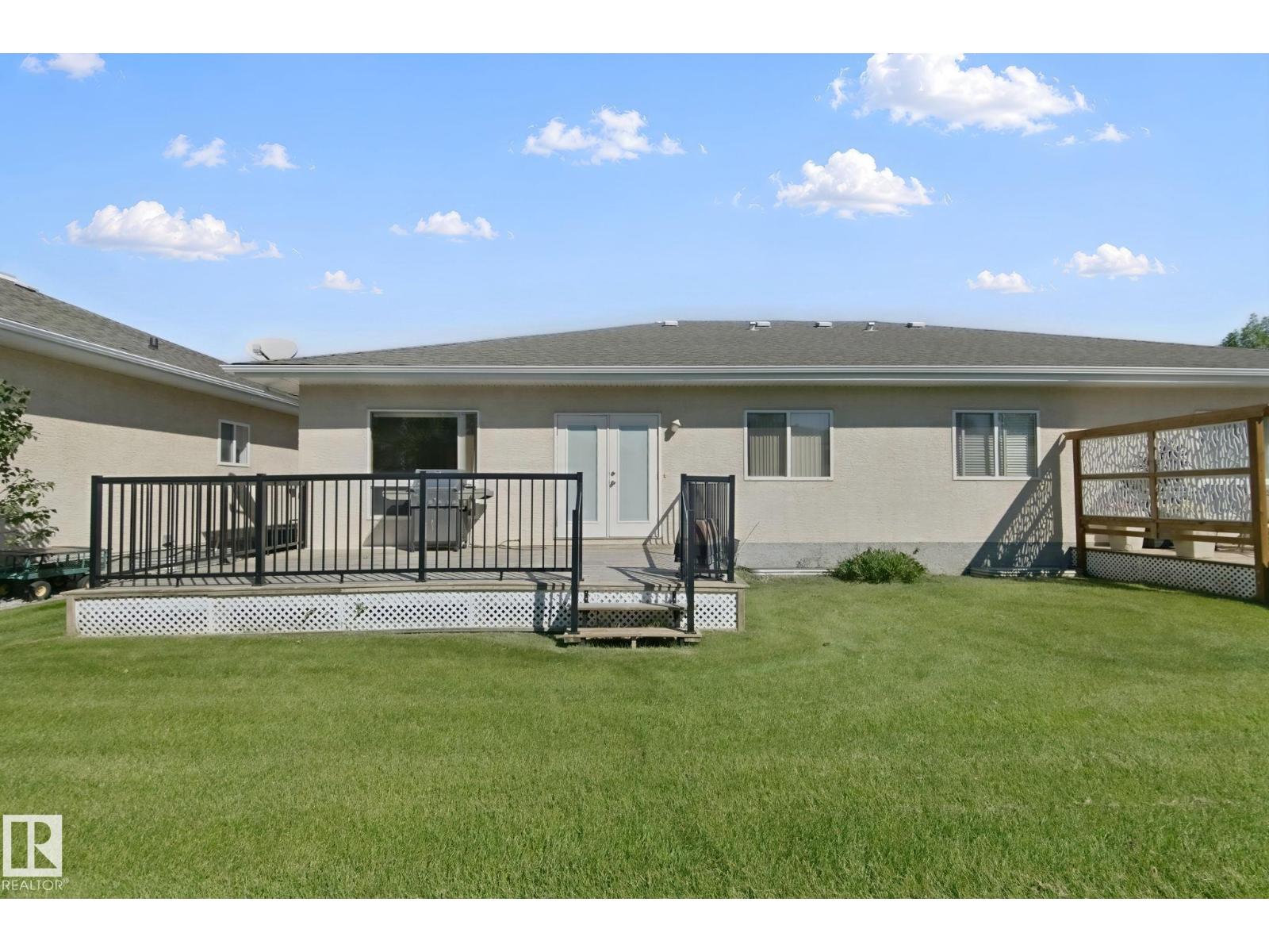 #2 9 Deer Park DR S - 40
