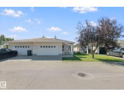 Duplex for sale at #2 9 Deer Park Dr S, Spruce Grove — MLS® E4506720