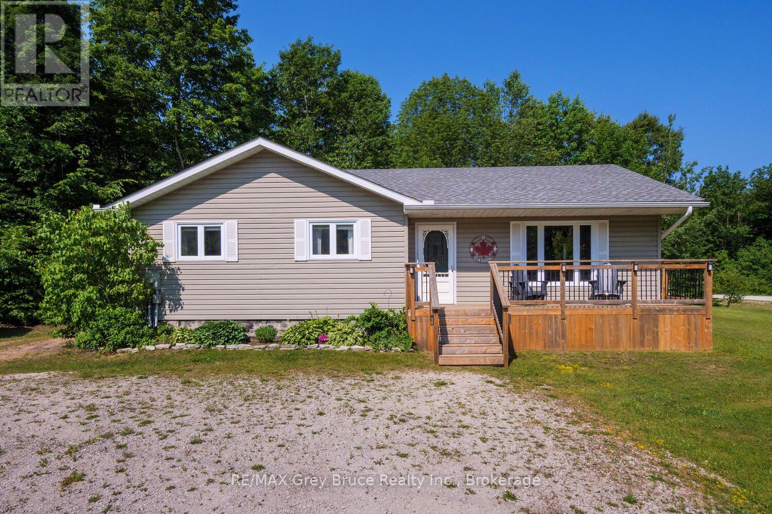 32 SUGARBUSH ROAD - 36