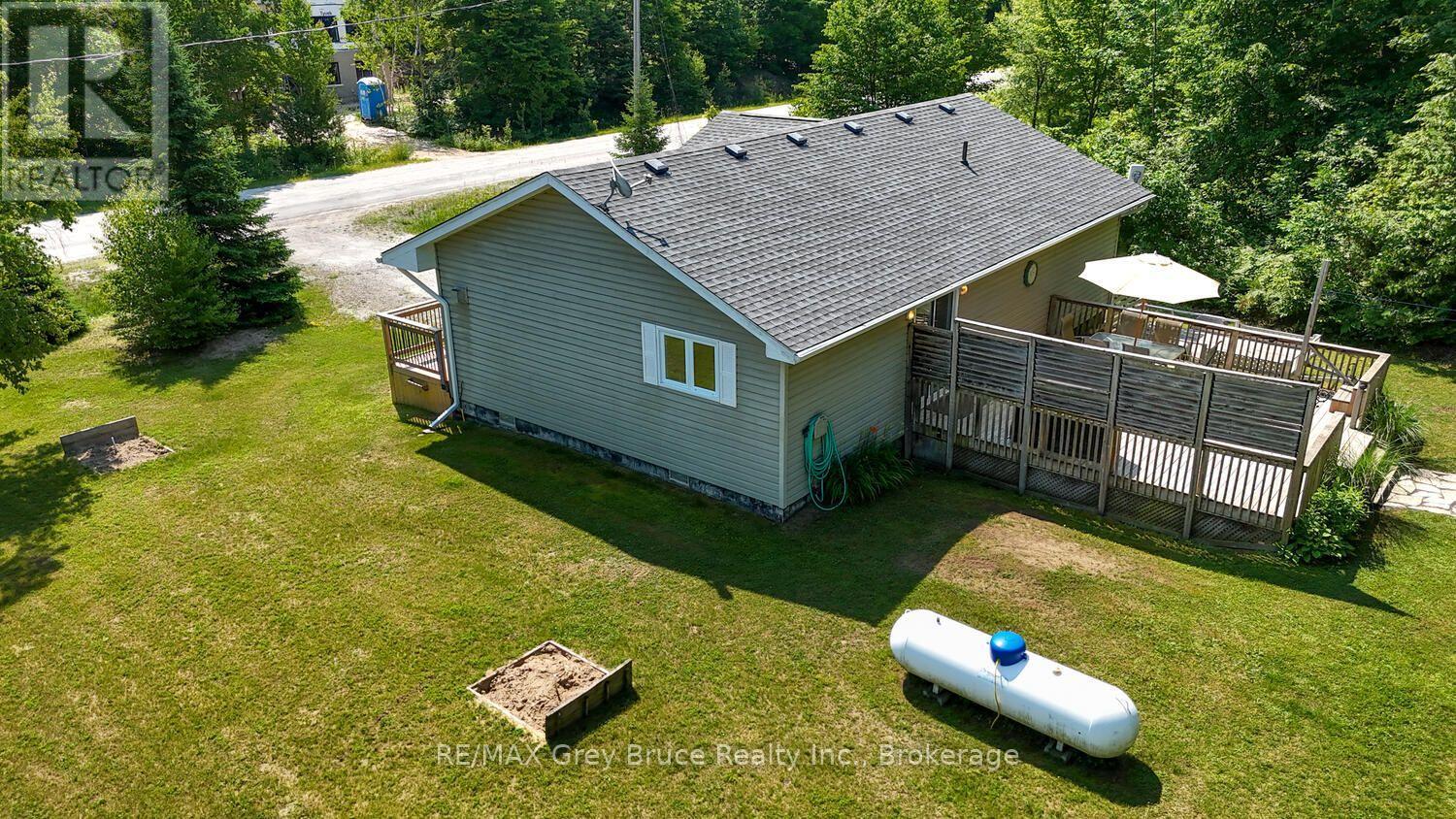 32 SUGARBUSH ROAD - 50