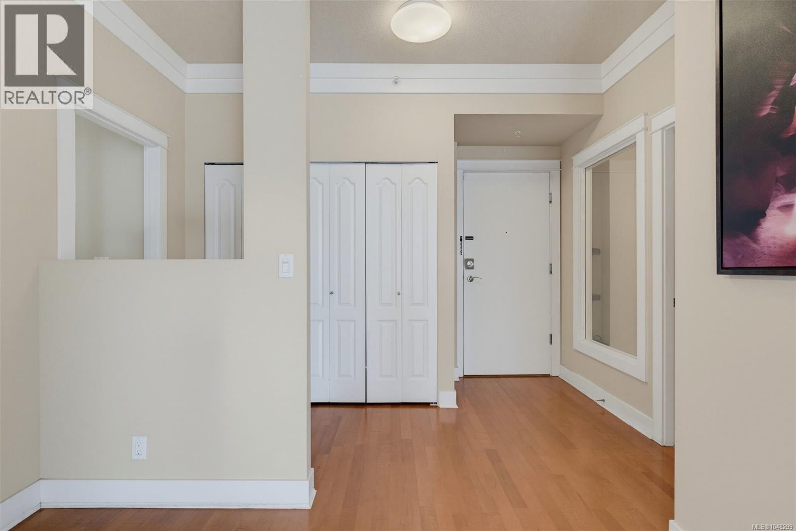 401 845 Yates Street, Victoria