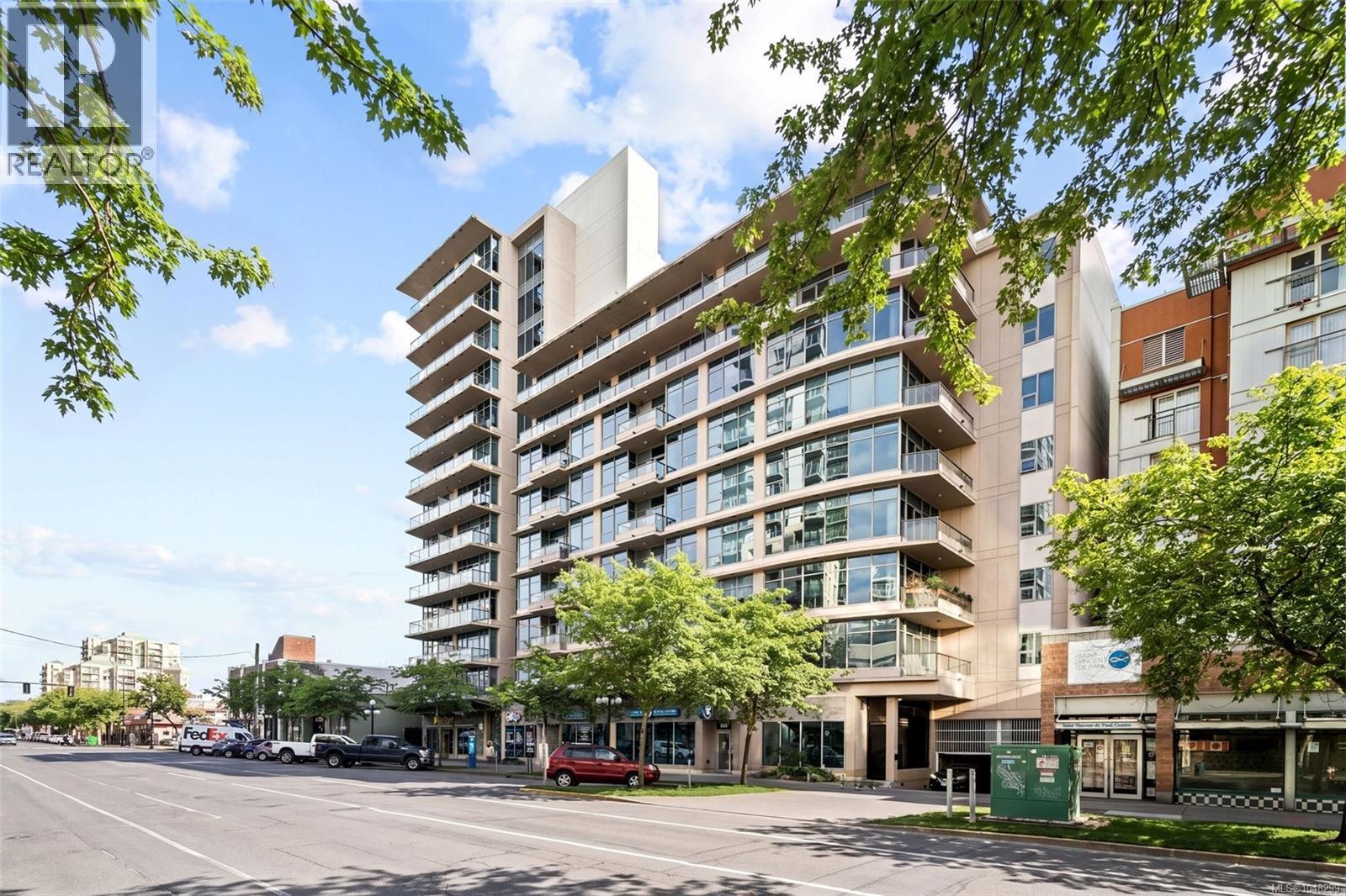 401 845 Yates Street, Victoria