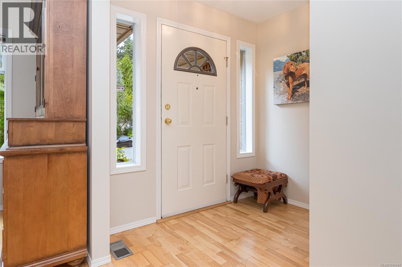  1567 Mayneview Terrace, North Saanich
