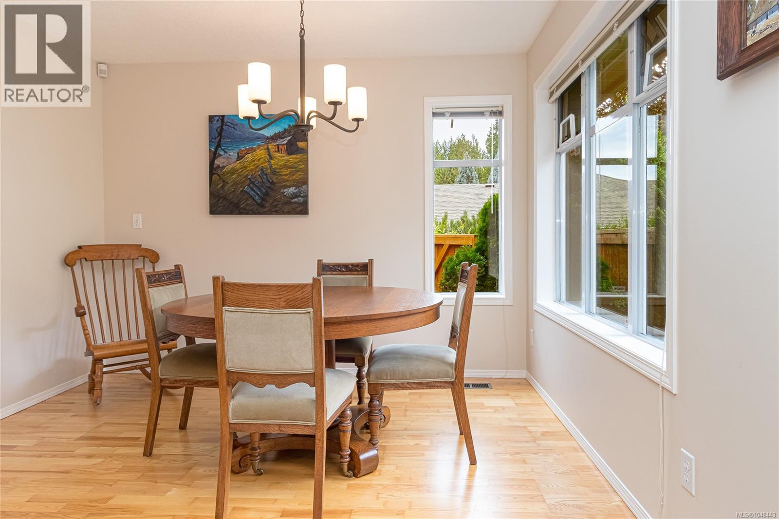  1567 Mayneview Terrace, North Saanich