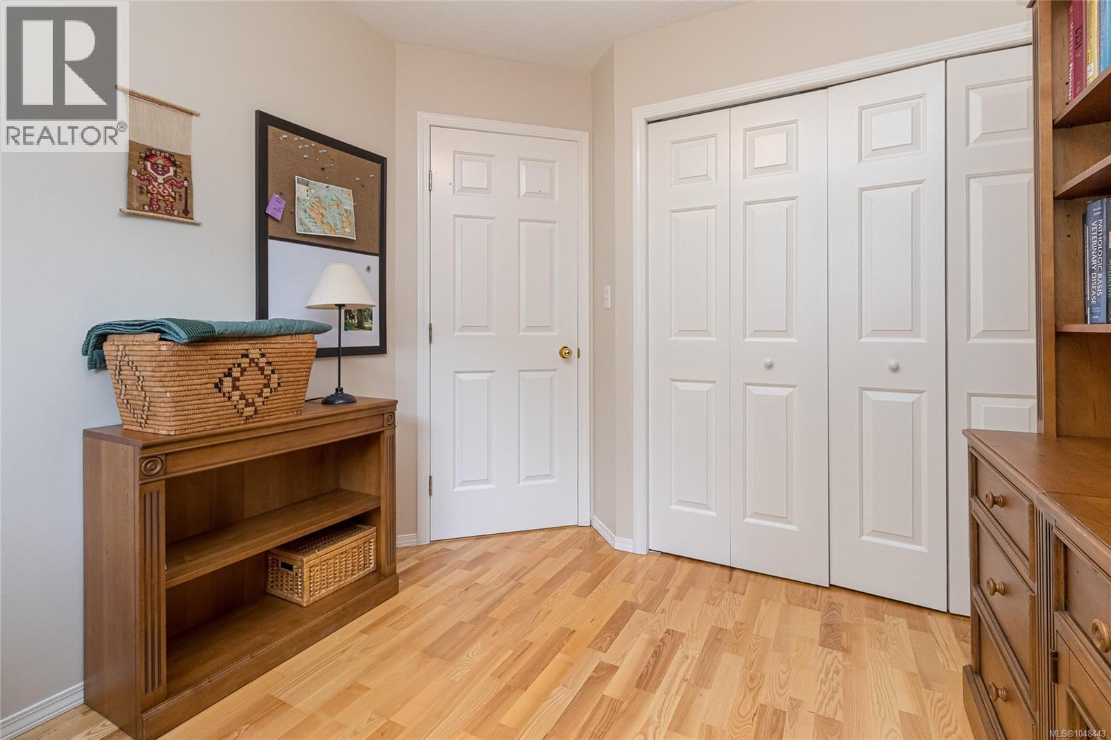  1567 Mayneview Terrace, North Saanich