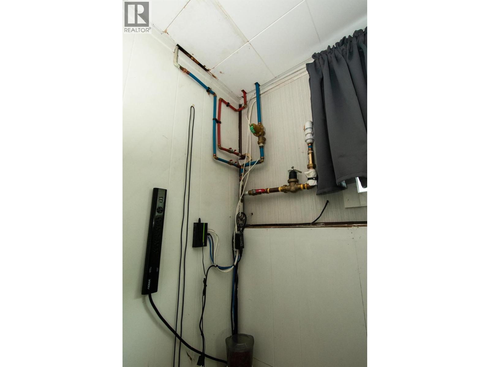 502 Marshall Road - Image 65