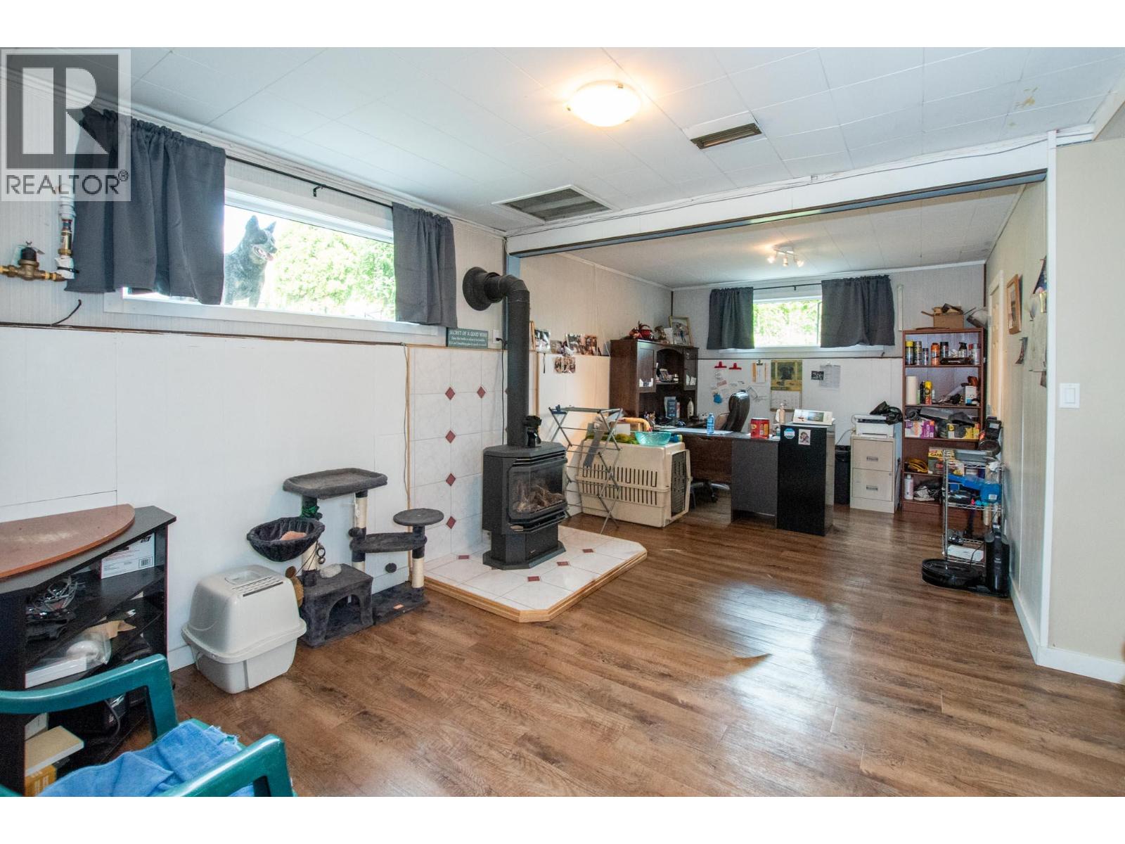 502 Marshall Road - 75