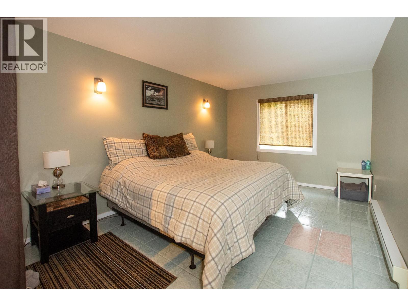 502 Marshall Road - Image 74