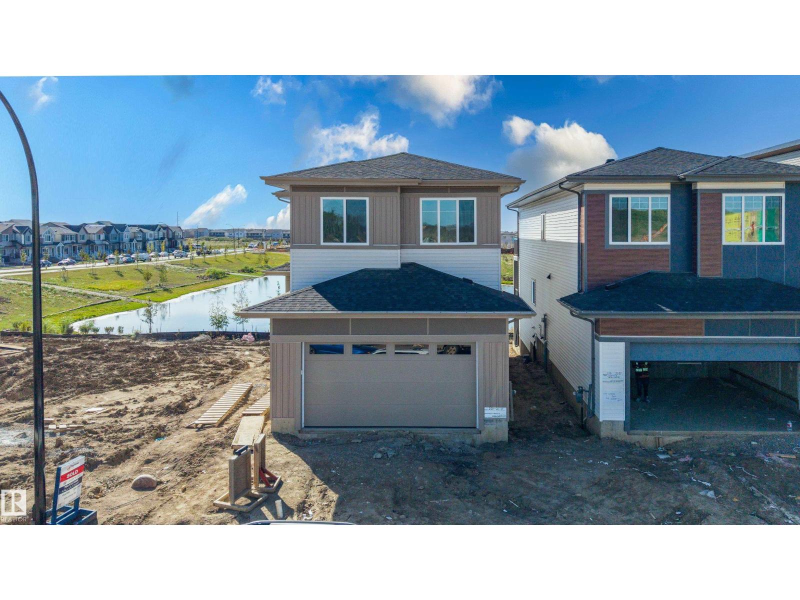 220 21 ST SW, Edmonton, Alberta, T6X3C9