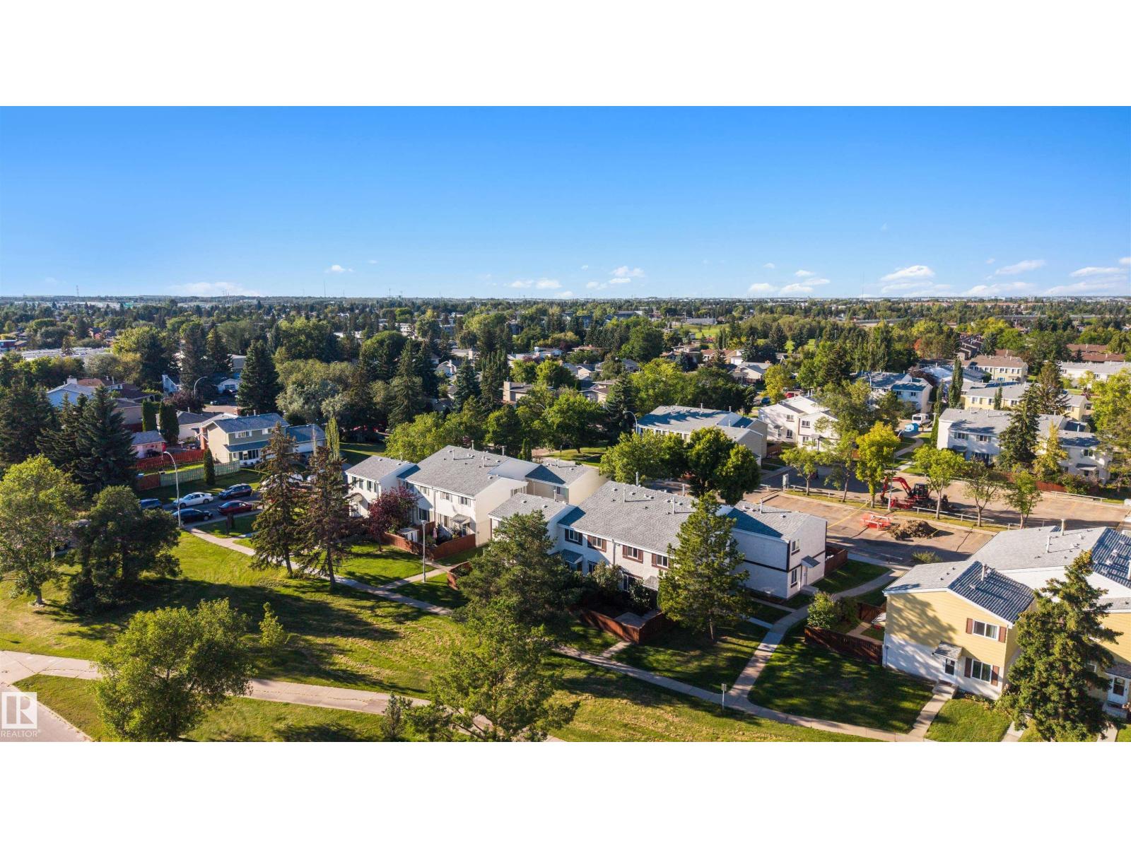 303 PRIMROSE GARDENS GD NW - 19