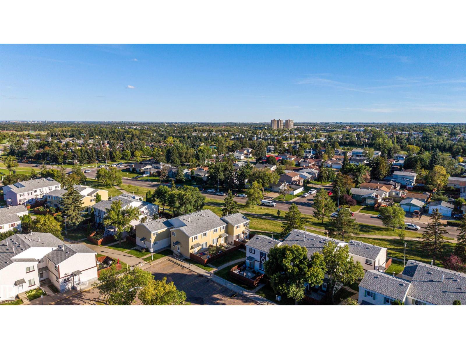 303 PRIMROSE GARDENS GD NW - 21