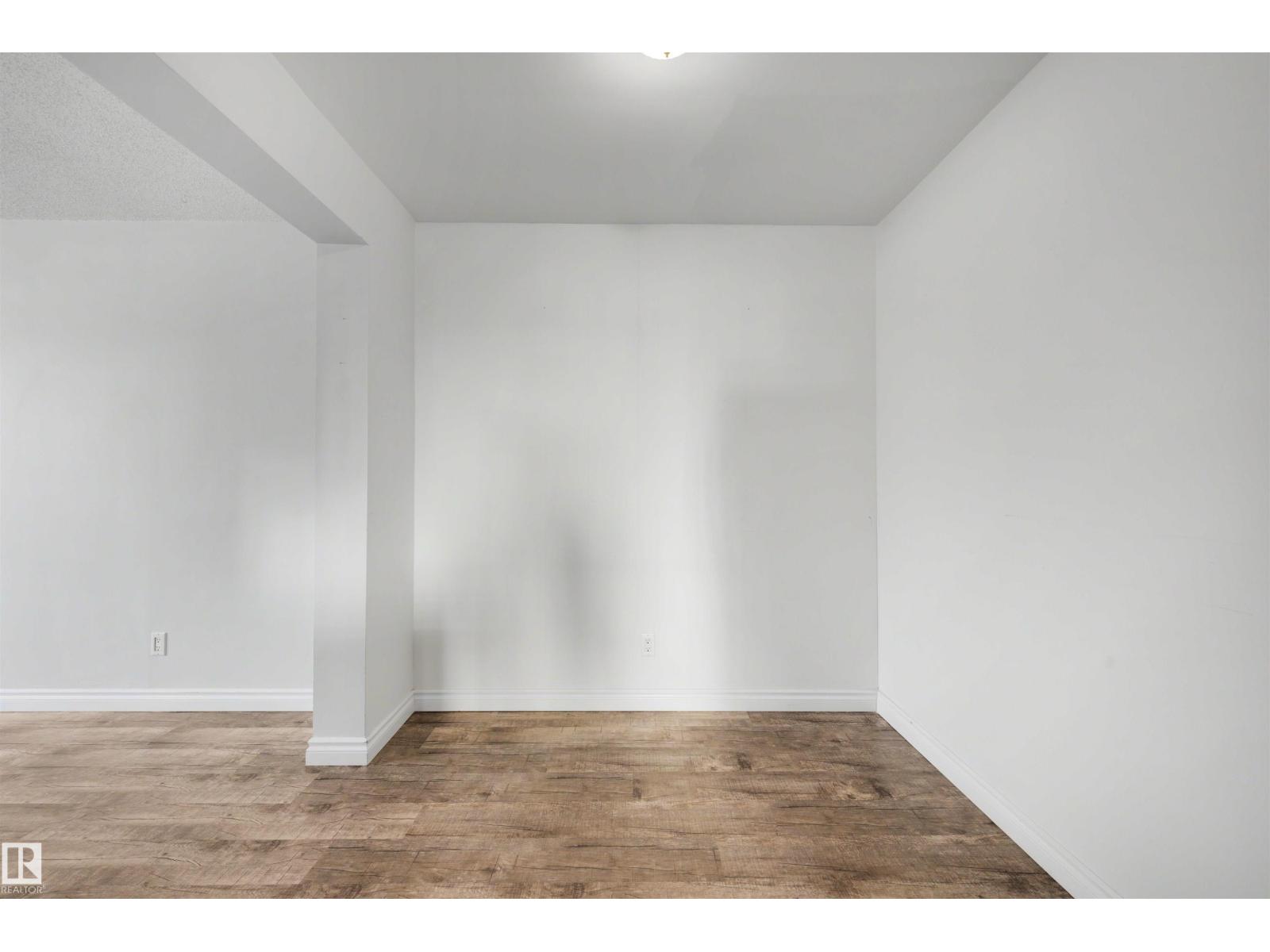 303 PRIMROSE GARDENS GD NW - 7