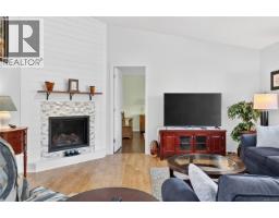 4521 Sunwood Pl, Bowser, BC V0R1G0 Photo 14