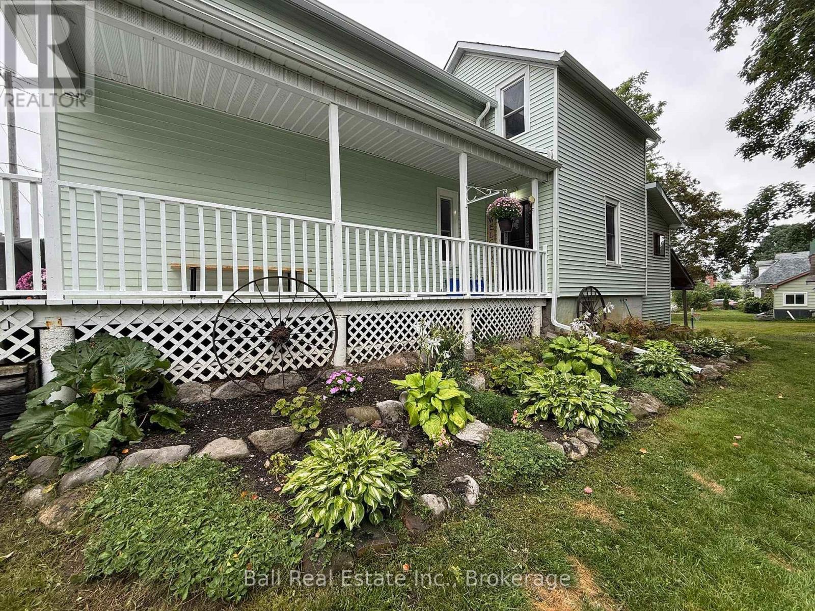 22 OAK STREET - 39