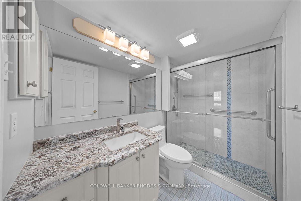 #205 939 NORTH RIVER ROAD - 20
