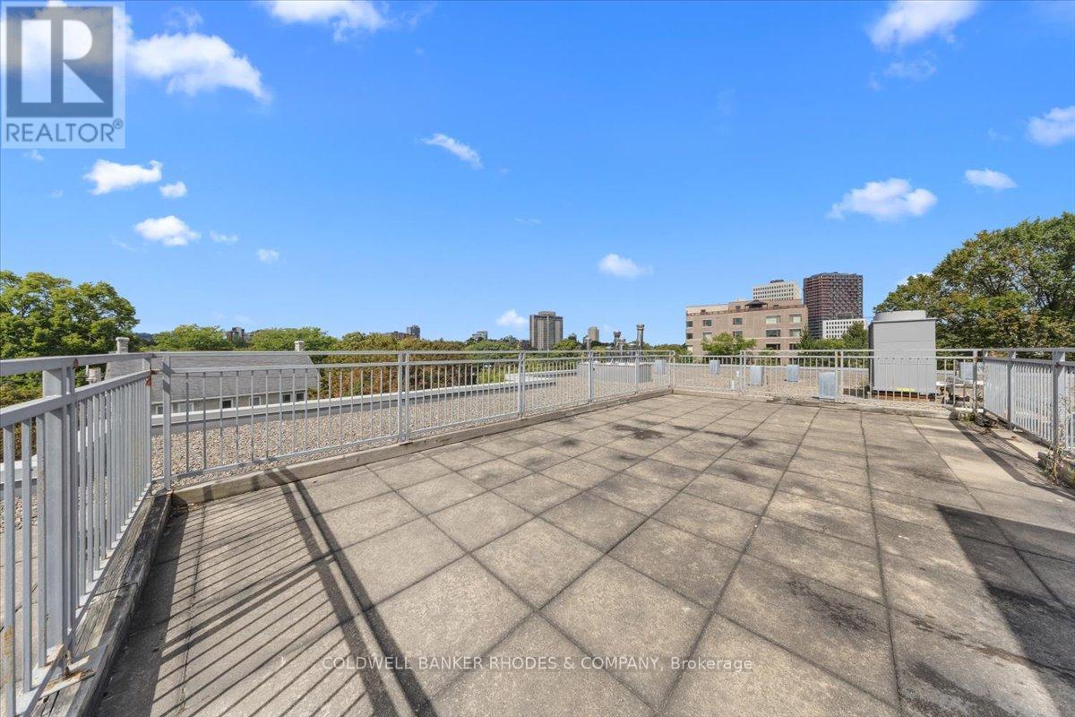 3 Bed, 2 Bath Apartment for Sale in Ottawa – 205 – 939 NORTH RIVER ROAD, Ottawa – MLS# X13739164 - Image 31