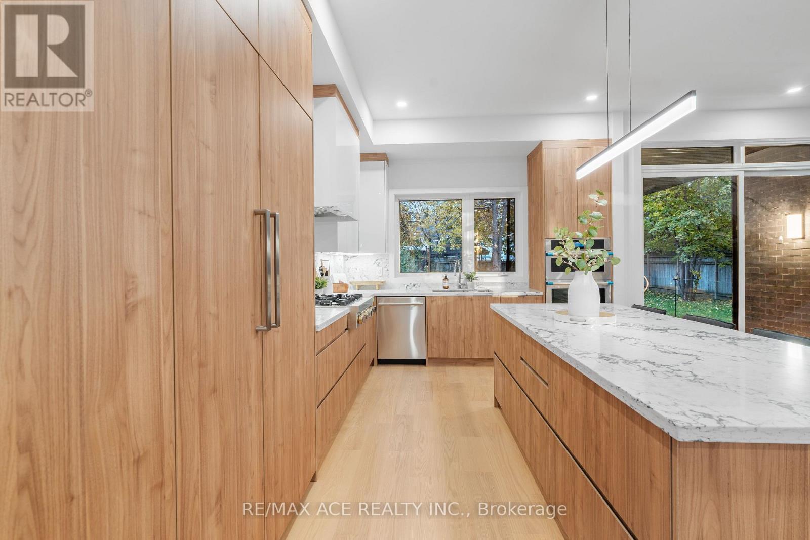 175 HAREWOOD AVENUE - 11