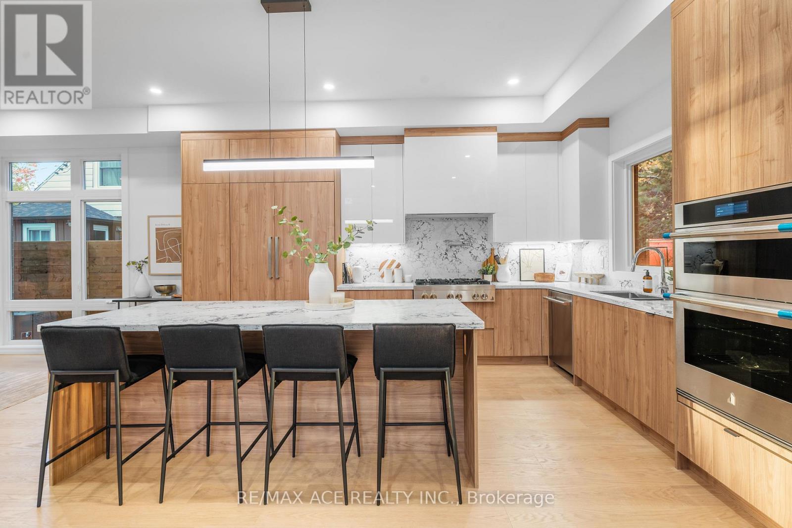 175 HAREWOOD AVENUE - 14