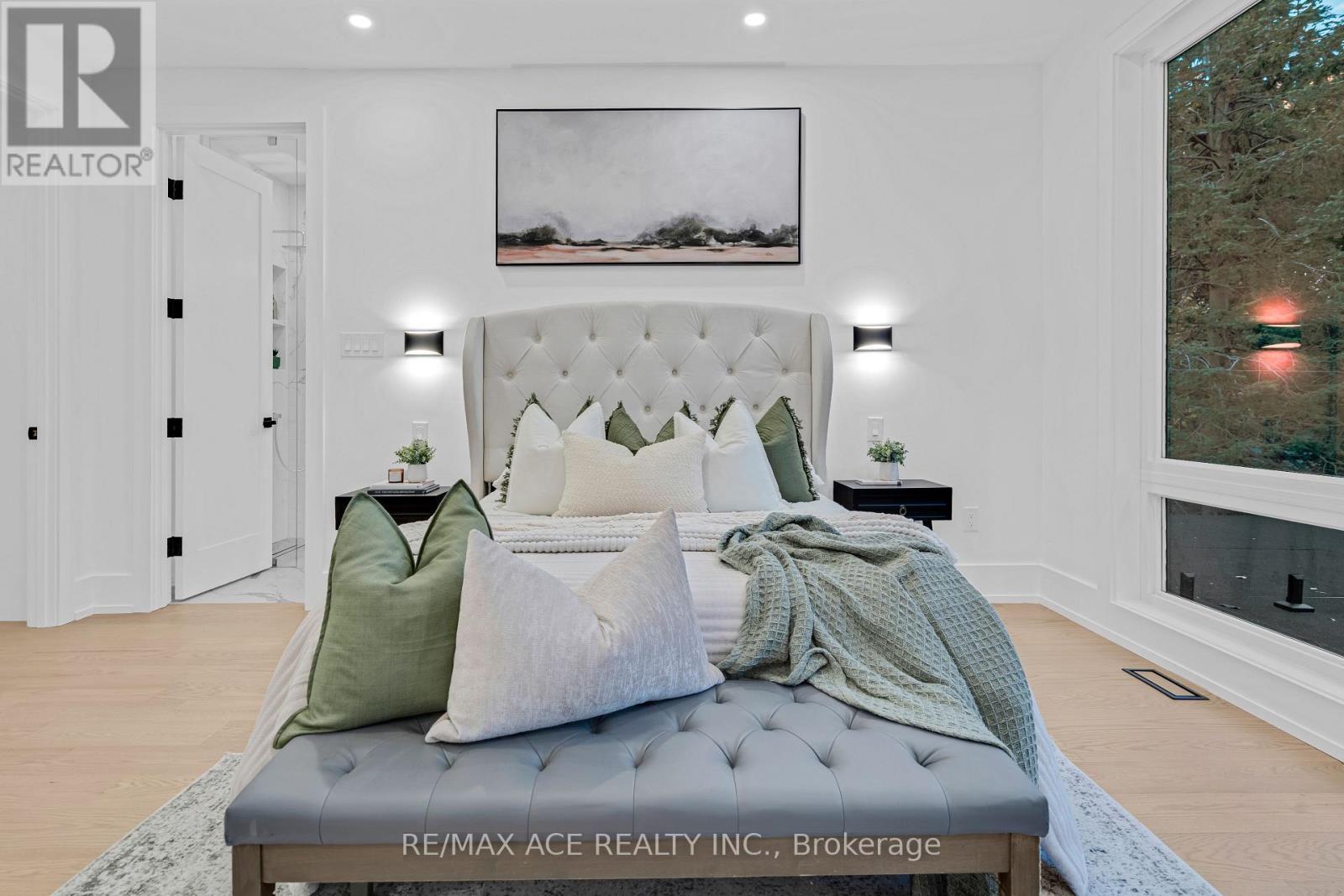 175 HAREWOOD AVENUE - 23