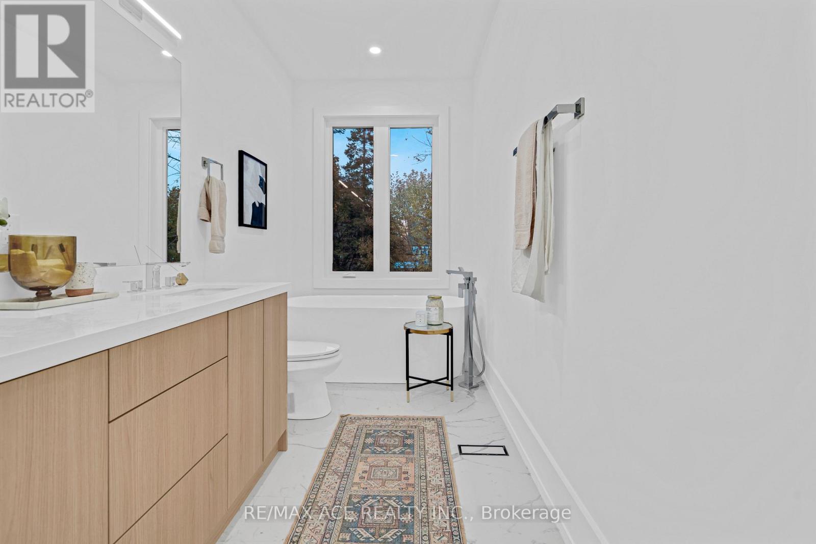 175 HAREWOOD AVENUE - 25