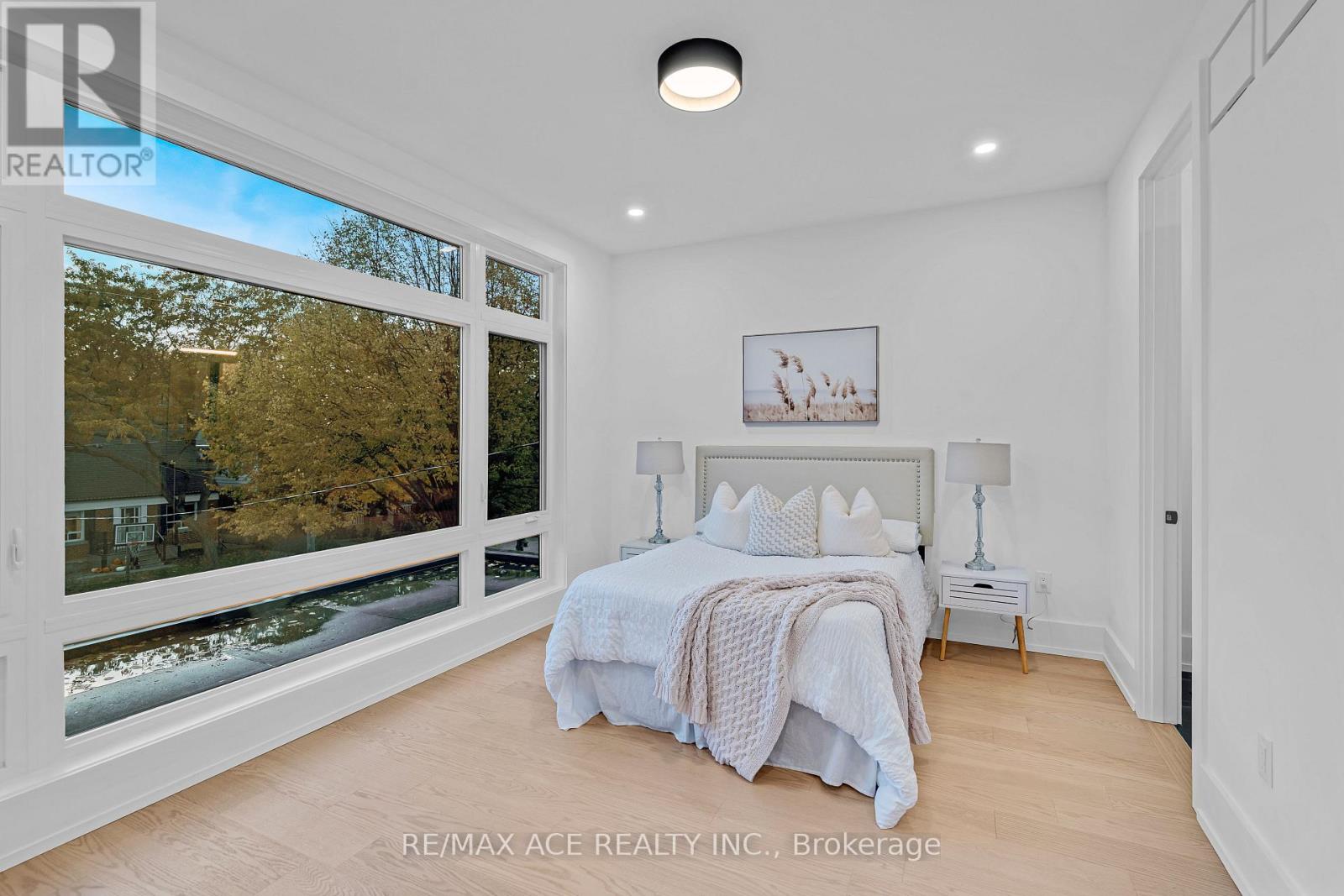 175 HAREWOOD AVENUE - 29