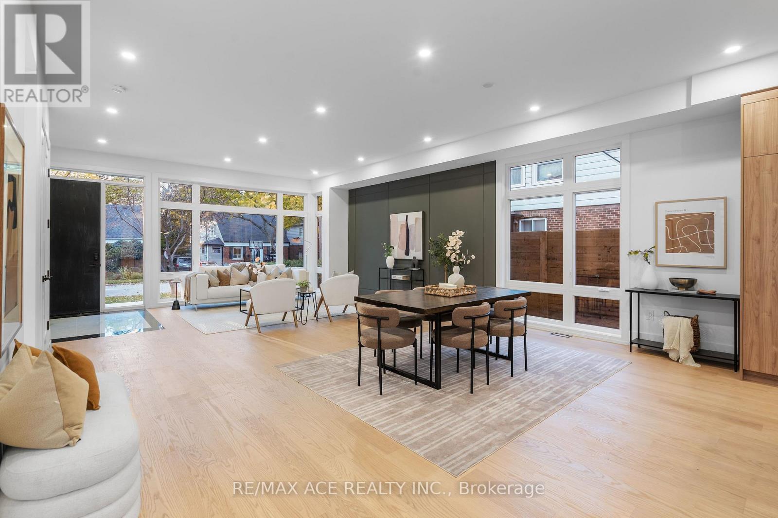 175 HAREWOOD AVENUE - 4