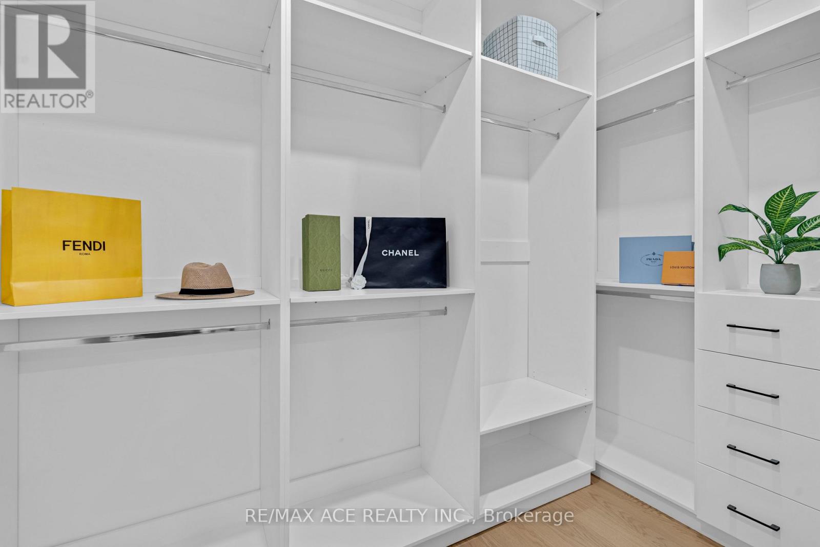 175 HAREWOOD AVENUE - 41