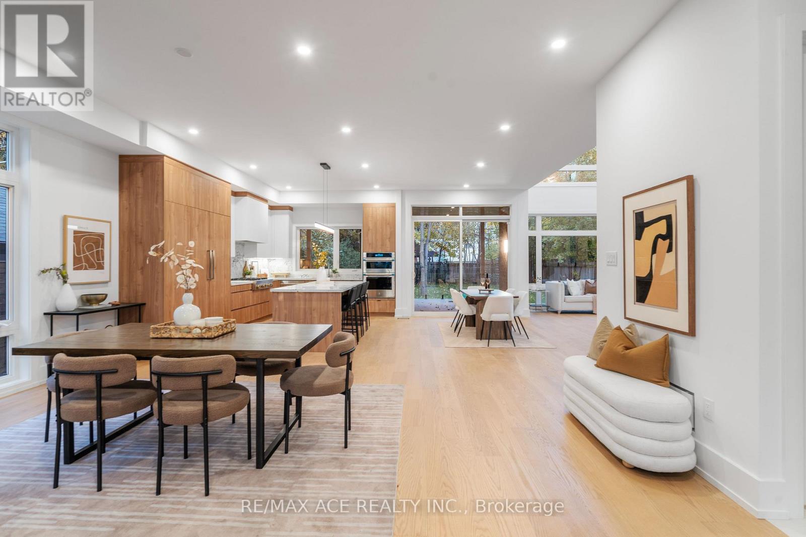 175 HAREWOOD AVENUE - 8