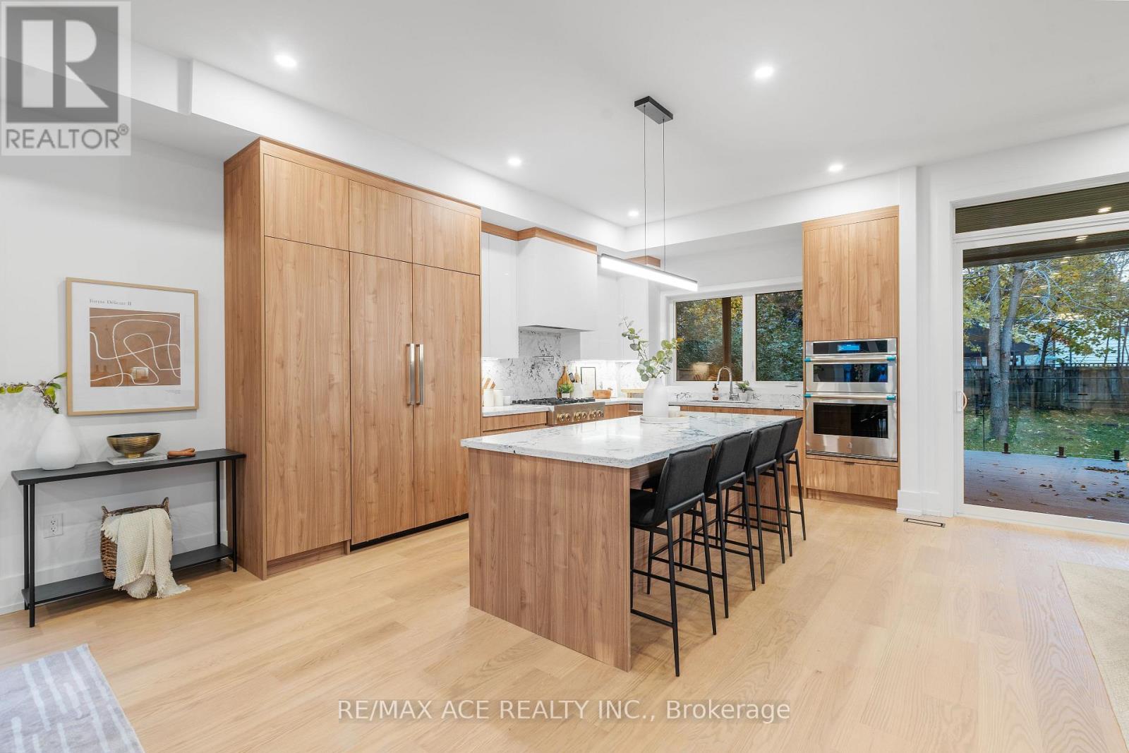 175 HAREWOOD AVENUE - 9