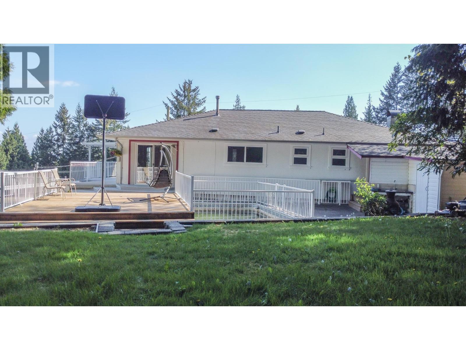 1352 16TH Street, North Vancouver, British Columbia, V7J1L4, North Vancouver, British Columbia — photo 4 of 5