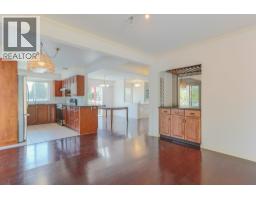 1352 E 16th Street, North Vancouver, BC V7J1L4 Photo 11