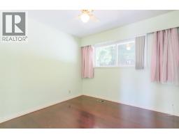 1352 E 16th Street, North Vancouver, BC V7J1L4 Photo 12