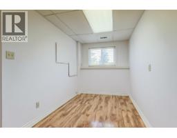 1352 E 16th Street, North Vancouver, BC V7J1L4 Photo 22