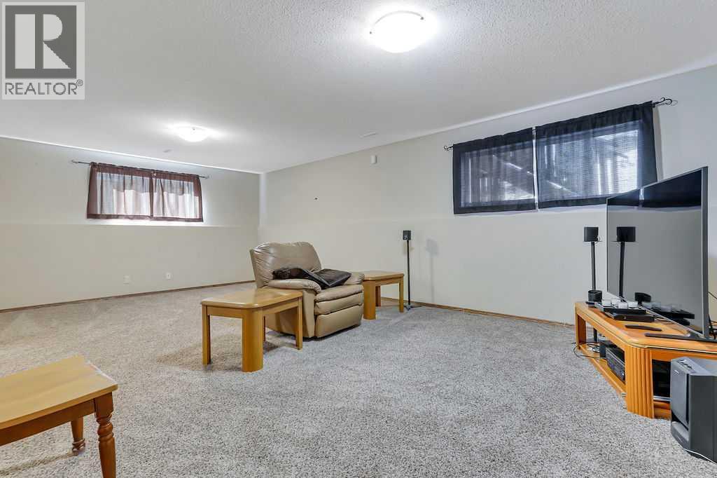 Listing photo – 14 Lincoln Street, Sylvan Lake