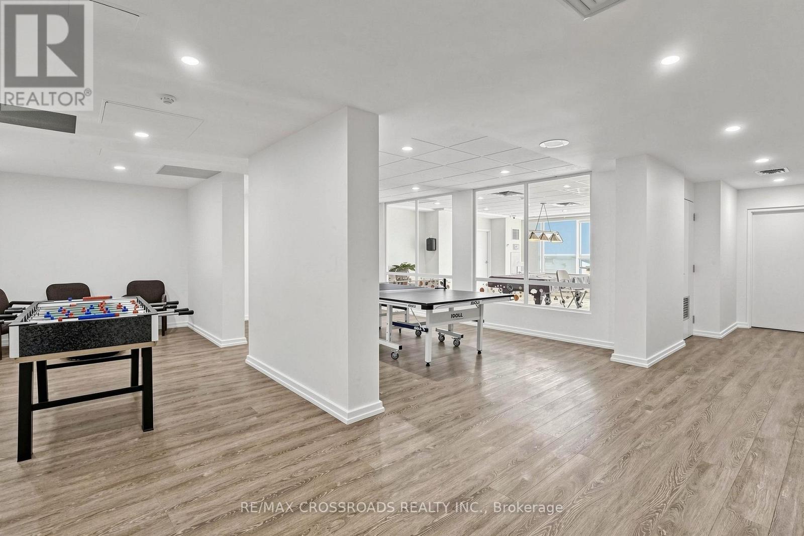 #511 3233 EGLINTON AVENUE E - 36