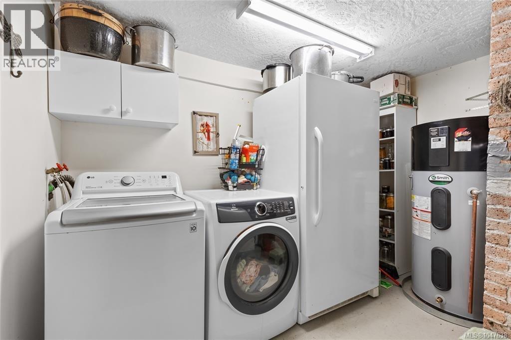  10664 Cedar Drive, Youbou