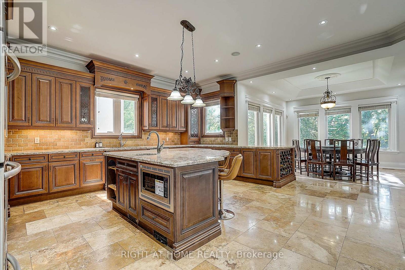 16 FAIRVIEW AVENUE - 23